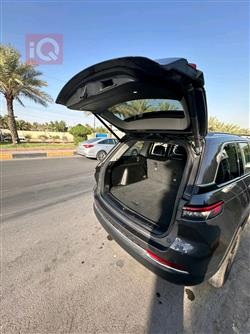 جیپ گراند شیرۆکی